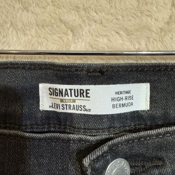 NWT LEVI STRAUSS HIGH-RISE 9" Bermuda SHORTS RELAXED FIT Sz 33x16 - Picture 12 of 16